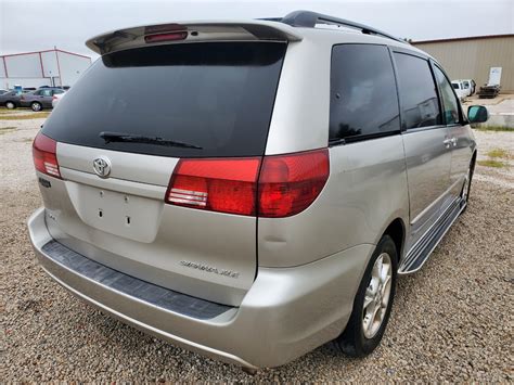 toyota sienna 2005 for sale.